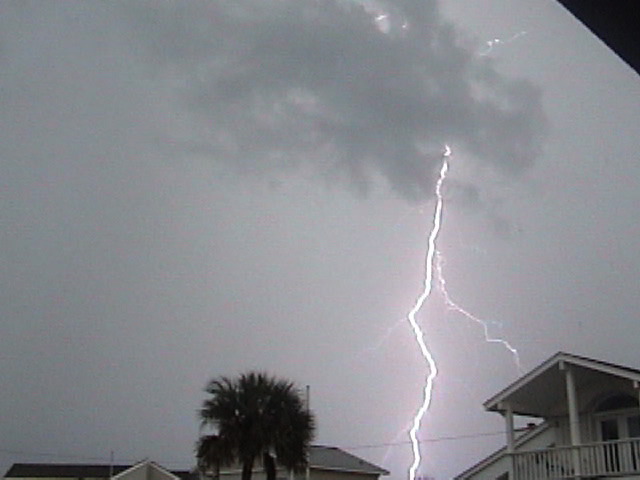 Lightning strike photograph 5