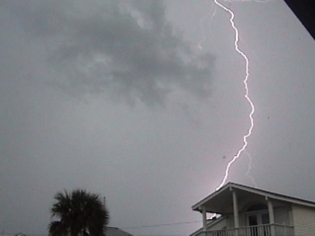 Lightning strike photograph 7