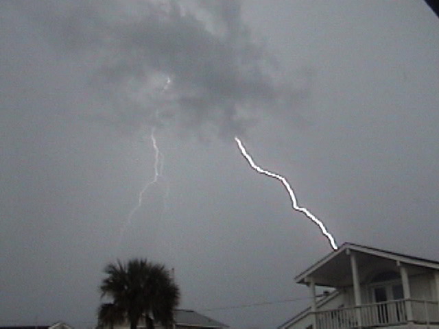 Lightning strike photograph 8