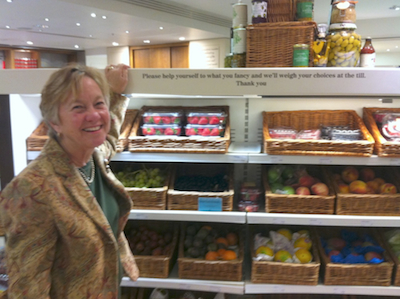 Adrian and Rex visit London, photograph 10 of 33