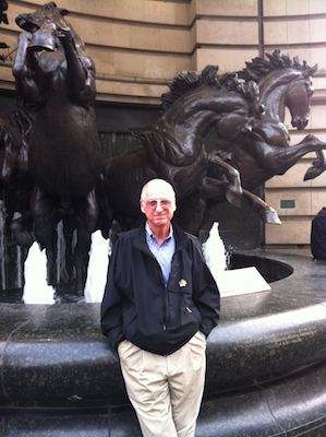 Adrian and Rex visit London, photograph 8 of 33